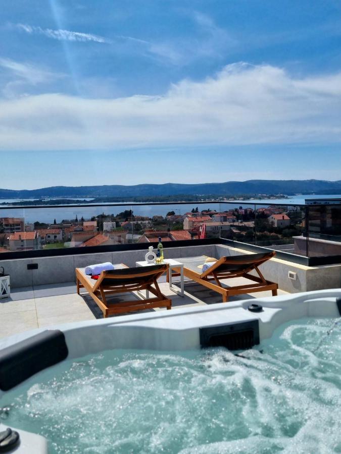 Seaview Apartment Sveti Filip i Jakov Bagian luar foto