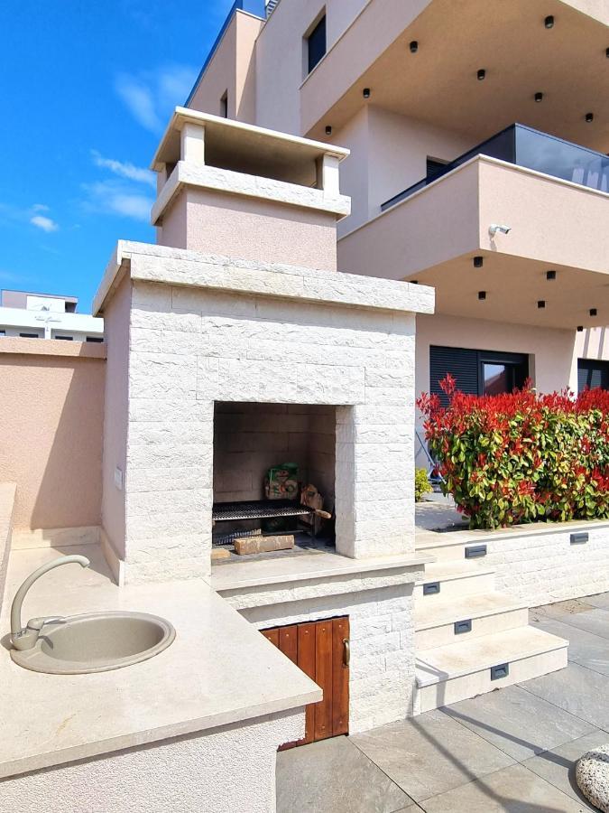 Seaview Apartment Sveti Filip i Jakov Bagian luar foto