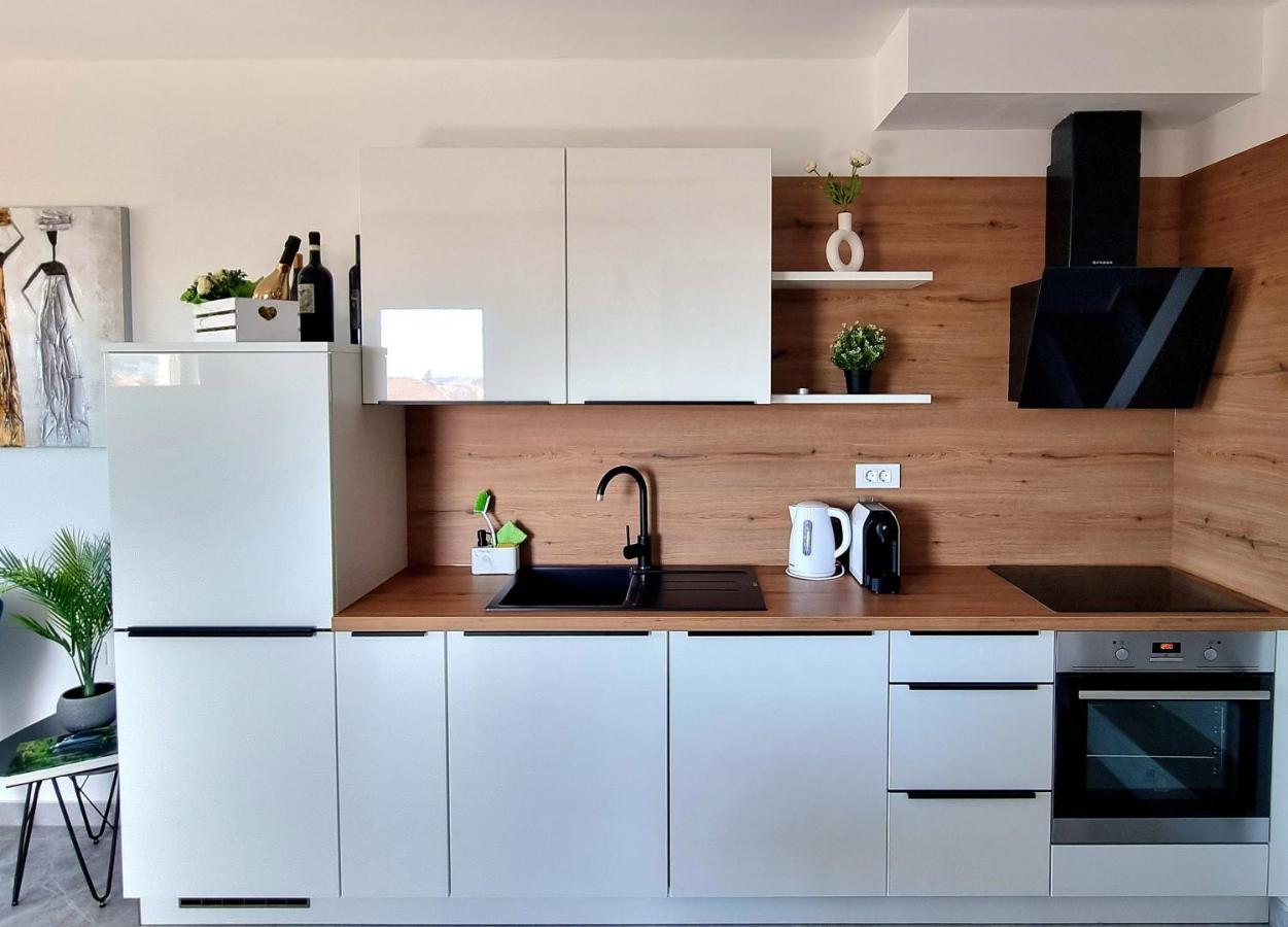 Seaview Apartment Sveti Filip i Jakov Bagian luar foto